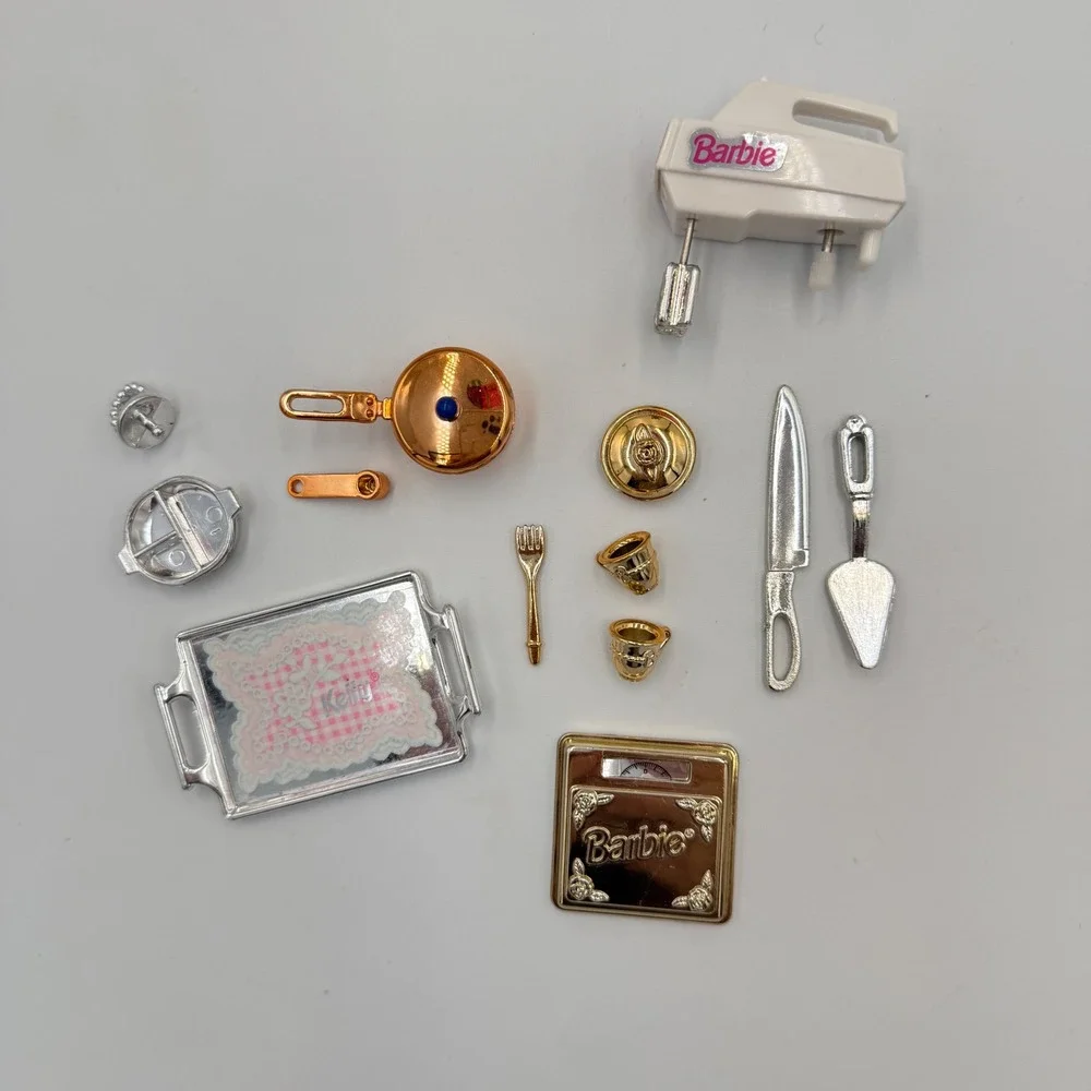 Vintage Barbie Kitchen Accessory Lot | Mixer, Scale, Utensils, Cups,‎ Etc.